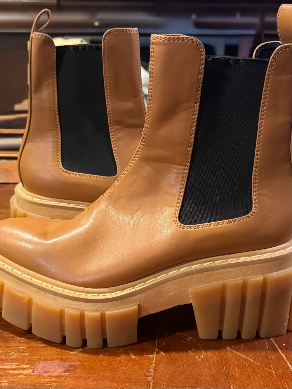 Stella McCartney Emilie Chunky Chelsea Boots Women’s Size 41 Brown Camel Color - Picture 6 of 8